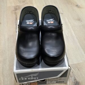 Dansko XP 2.0 Pull Up Size 36
